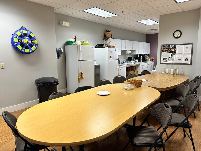 More Photos Of 6 Lyberty Way, Westford Office For Sale