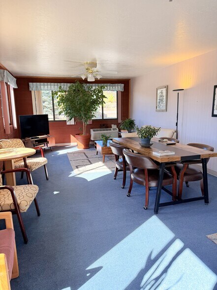 More Photos Of 380 W Main St, Escalante Hotel For Sale