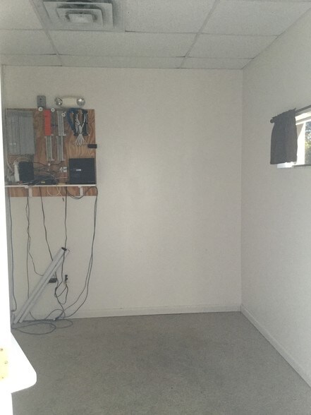 More Photos Of 5-45 Ryant Blvd, Sebring Medical For Sale