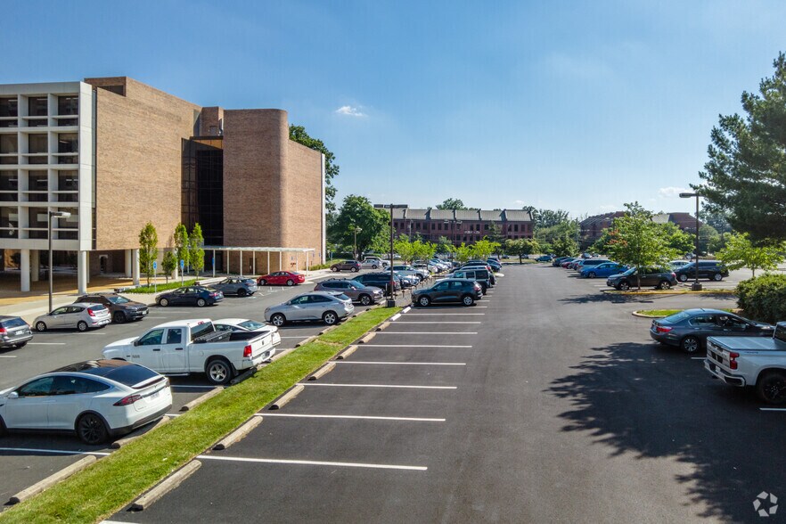 More Photos Of 8320 Old Courthouse Rd, Vienna Office For Lease