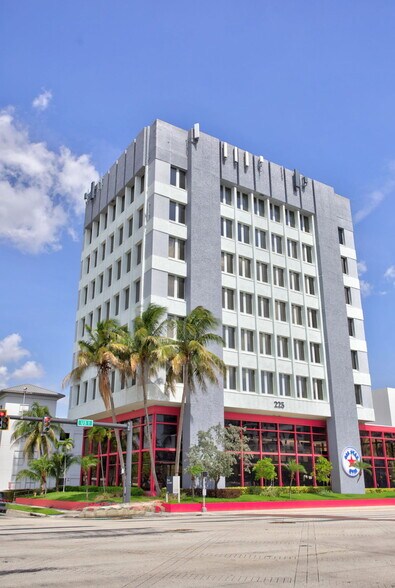More Photos Of 225 N Federal Hwy, Pompano Beach Office For Lease