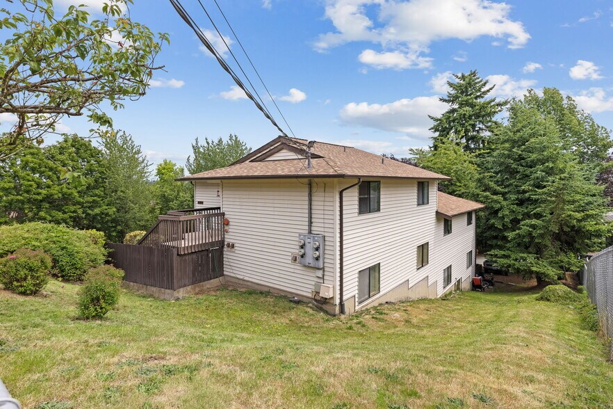 More Photos Of 13004 33rd Ave S, Tukwila Apartments For Sale