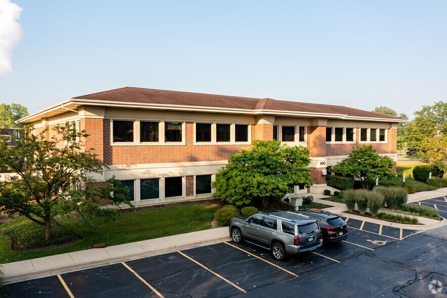 More Photos Of 450-480 E Roosevelt Rd, West Chicago Unknown For Lease