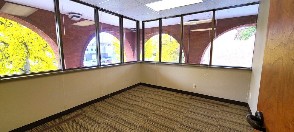 More Photos Of 333 High St NE, Salem Office For Lease