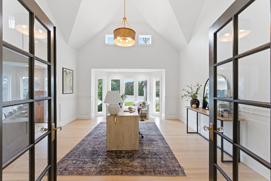 More Photos Of 2610 E Jasmine St, Meridian Flex For Sale