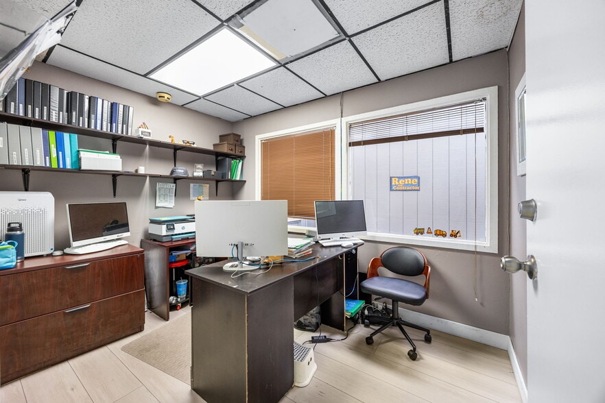 More Photos Of 630-640 S Glassell St, Orange Office For Sale