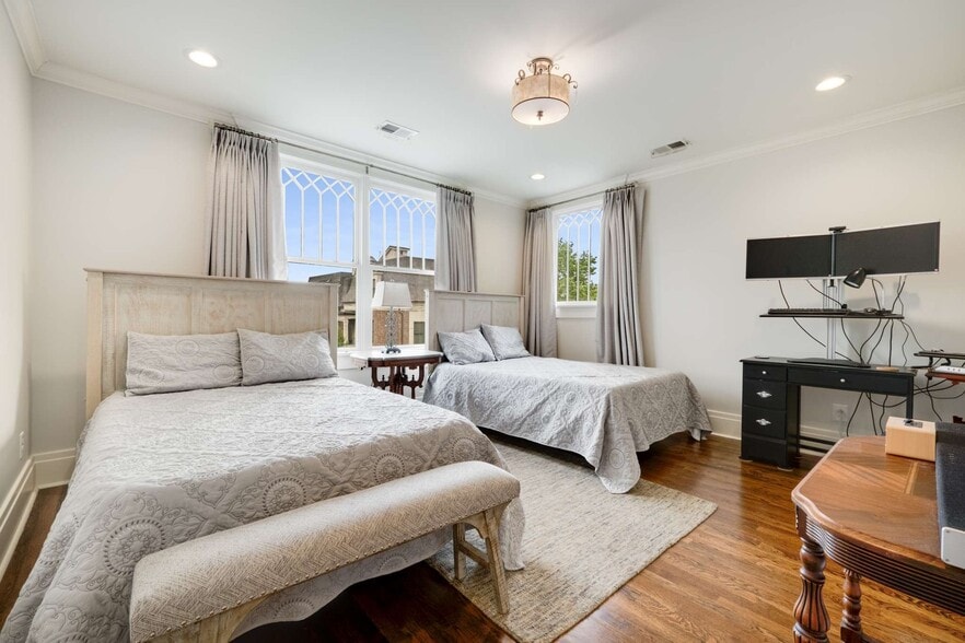 More Photos Of 1308 6th Ave N, Nashville Office Residential For Sale