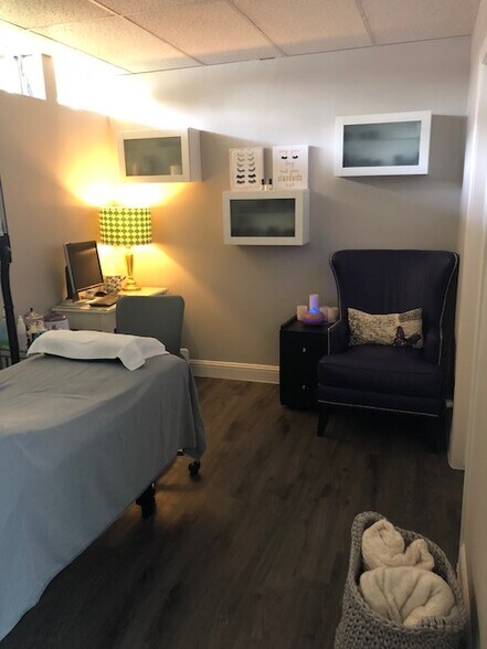 More Photos Of 1416 Campbell Rd, Houston Medical For Lease