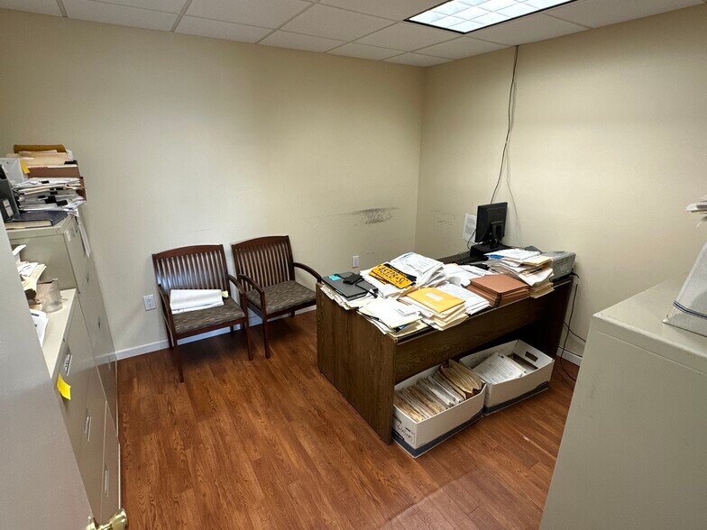 More Photos Of 46-27 54th Rd, Maspeth Industrial For Lease
