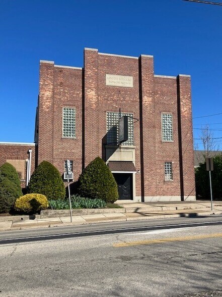 Primary Photo Of 211 W Butler Ave, Ambler Loft Creative Space For Lease