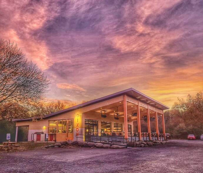 More Photos Of 261 Tinker St, Woodstock Restaurant For Sale