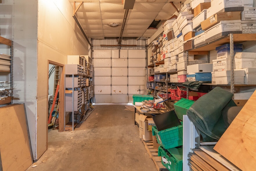 More Photos Of 1100 Basin Ave, Bismarck Flex For Sale