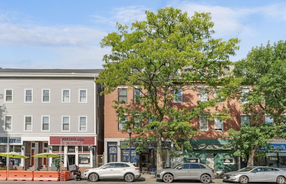 More Photos Of 262-264 W Broadway, South Boston Apartments For Lease