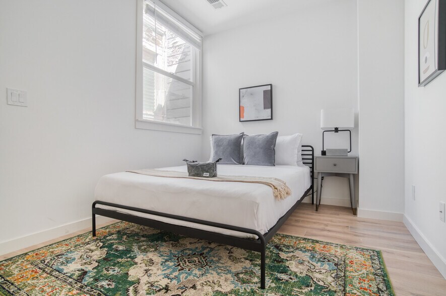 More Photos Of 1668 Washington St, San Francisco Apartments For Sale