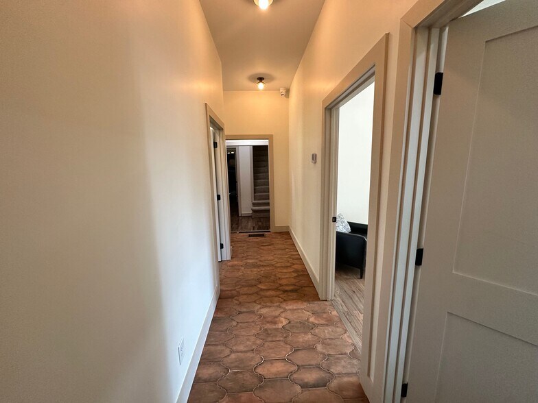 More Photos Of 6700 Shady grove Rd, Cumming Office Residential For Sale