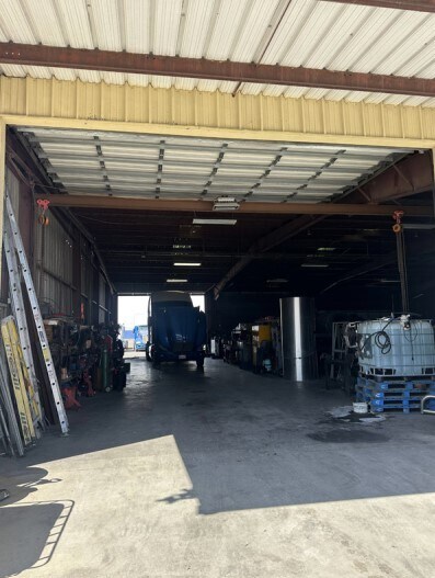 More Photos Of 4341 Howard St, Oakland Warehouse For Lease