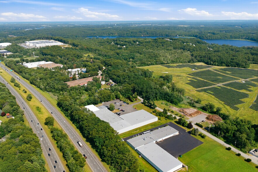 More Photos Of 57 S Hunt Rd, Amesbury Manufacturing For Lease
