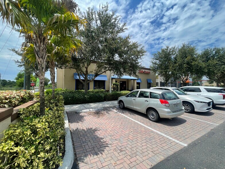 More Photos Of 15931-15935 SW Warfield Blvd, Indiantown Freestanding For Lease