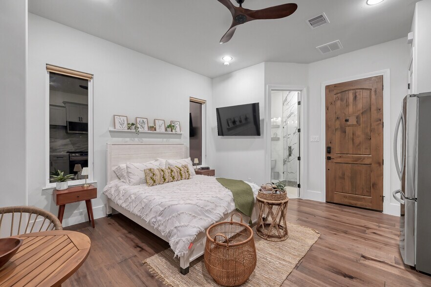 More Photos Of 15937 Stagecoach Rd, Stagecoach Specialty For Sale