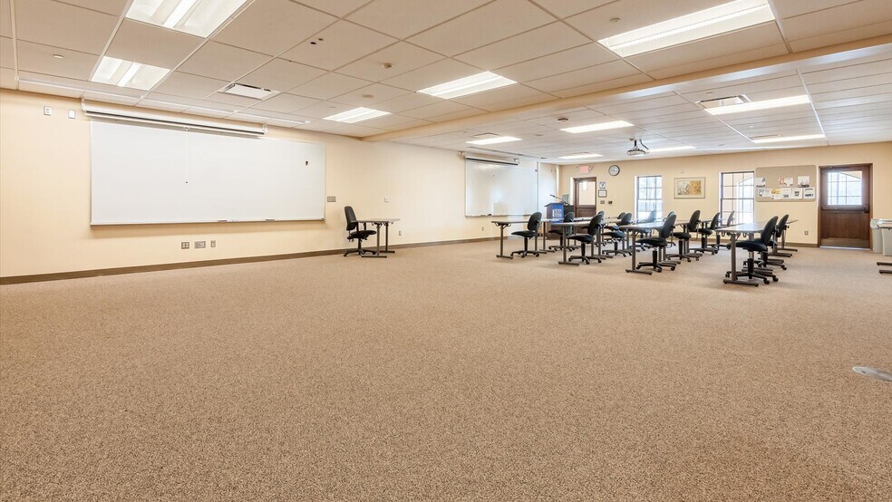 More Photos Of 200 N Whitewoman St, Coshocton Loft Creative Space For Sale