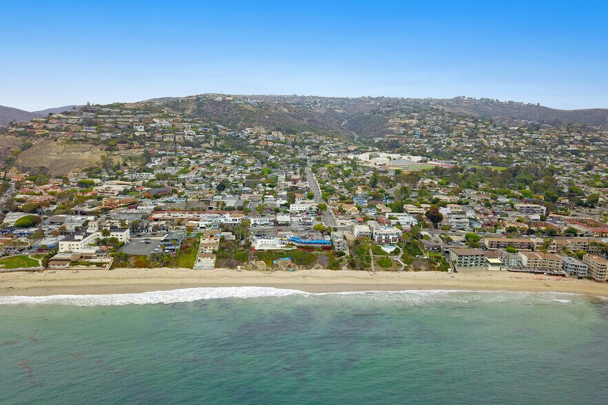 More Photos Of 621 Ramona Ave, Laguna Beach Apartments For Sale