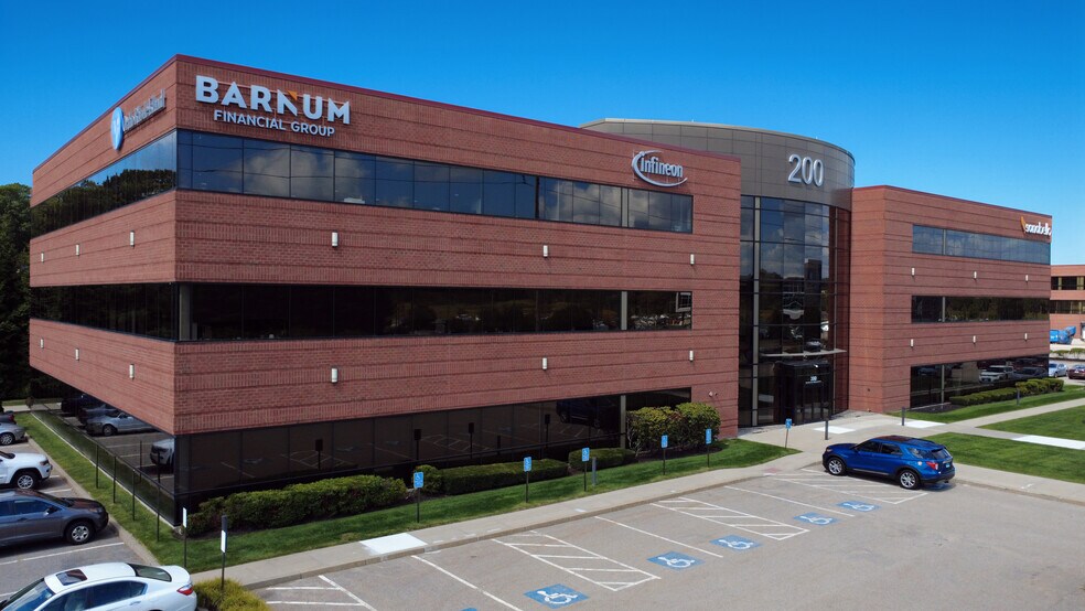 More Photos Of 200 Crossings Blvd, Warwick Office For Lease
