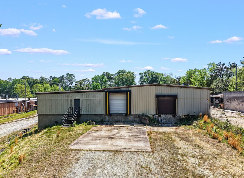 More Photos Of 1218 Hickory Chapel Rd, High Point Light Distribution For Lease