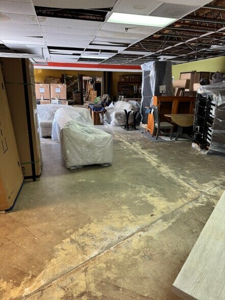 More Photos Of 125 14th St SE, Loveland General Retail For Sale