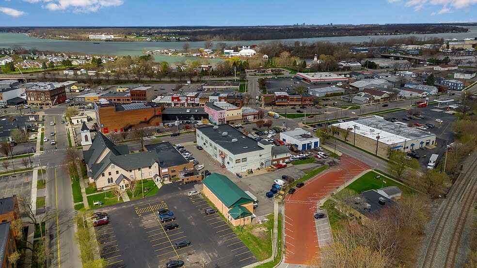 More Photos Of 73 Main St, North Tonawanda Loft Creative Space For Sale