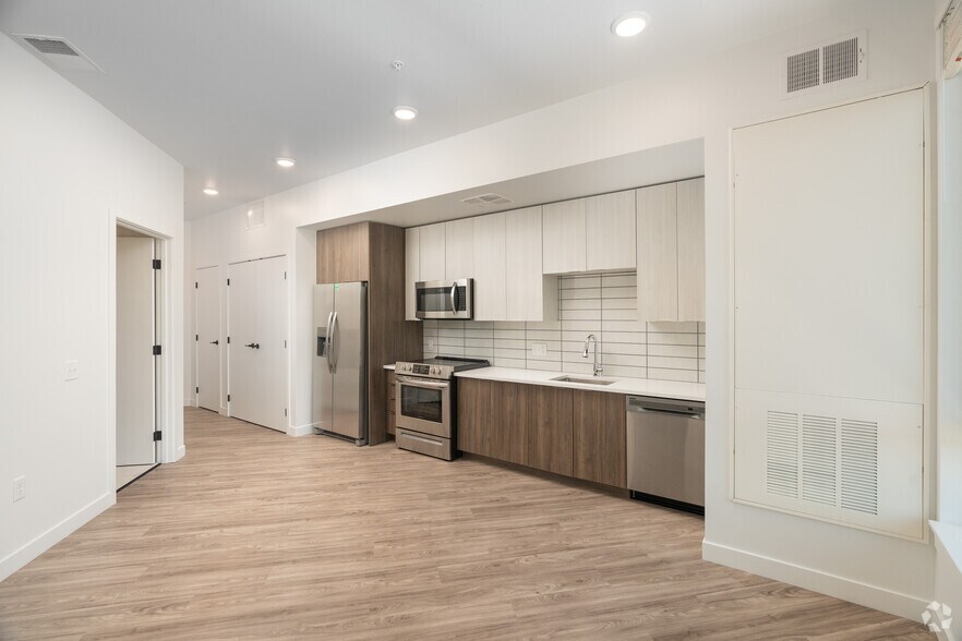 More Photos Of 1190 S Pennsylvania St, Denver Apartments For Sale