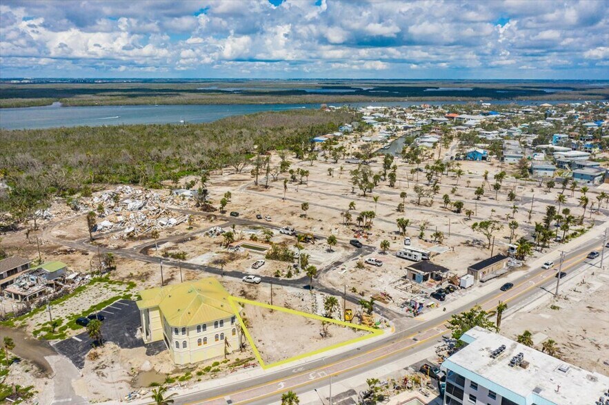 More Photos Of 2915 Estero Blvd, Fort Myers Beach Land For Sale