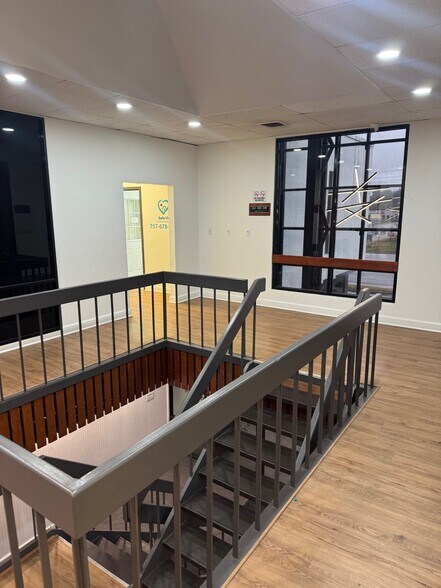 More Photos Of 138 S Rosemont Rd, Virginia Beach Medical For Lease