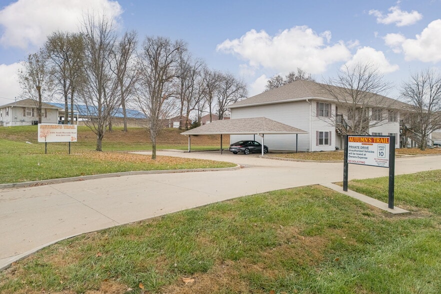 More Photos Of 2301 S Riverside Rd, Saint Joseph Apartments For Sale