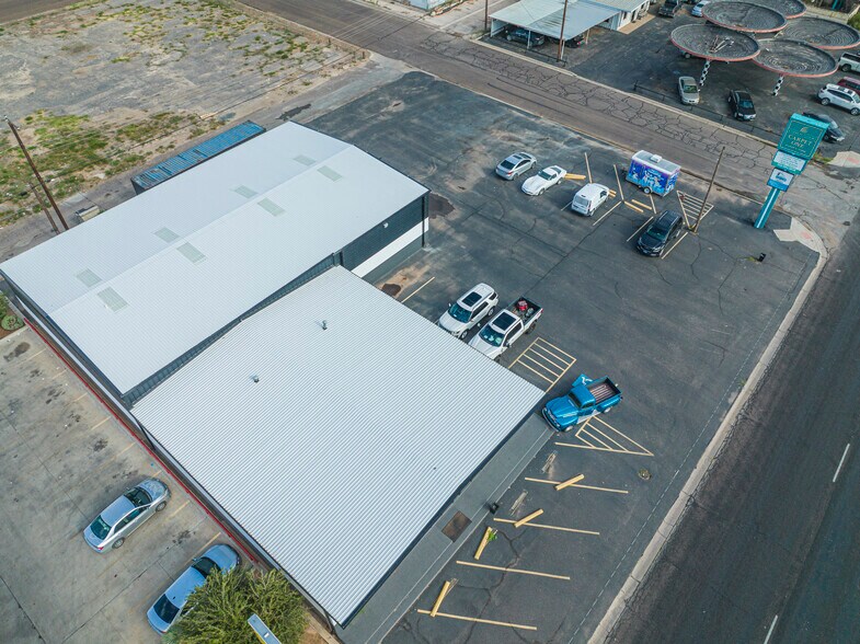 More Photos Of 3300 W Wall St, Midland Freestanding For Sale