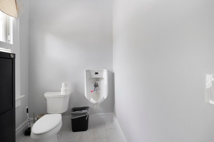 More Photos Of 326 S Hyde Park Ave, Tampa Office Residential For Sale