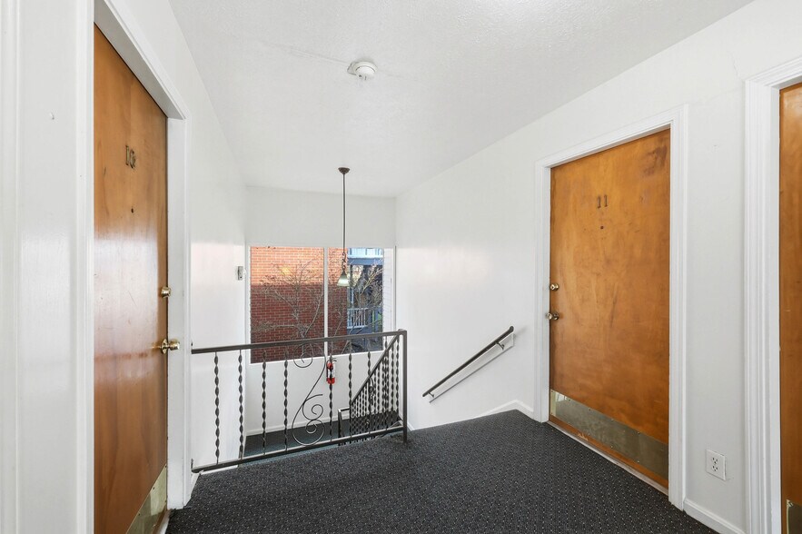 More Photos Of 2189 Baringer Ave, Louisville Apartments For Sale