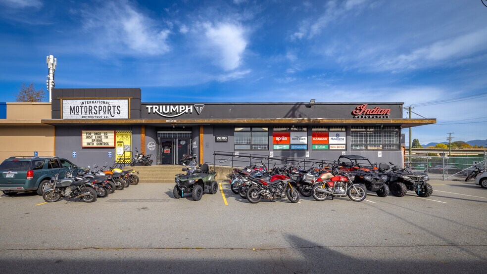 More Photos Of 3057-3059 Grandview Hwy, Vancouver Showroom For Sale