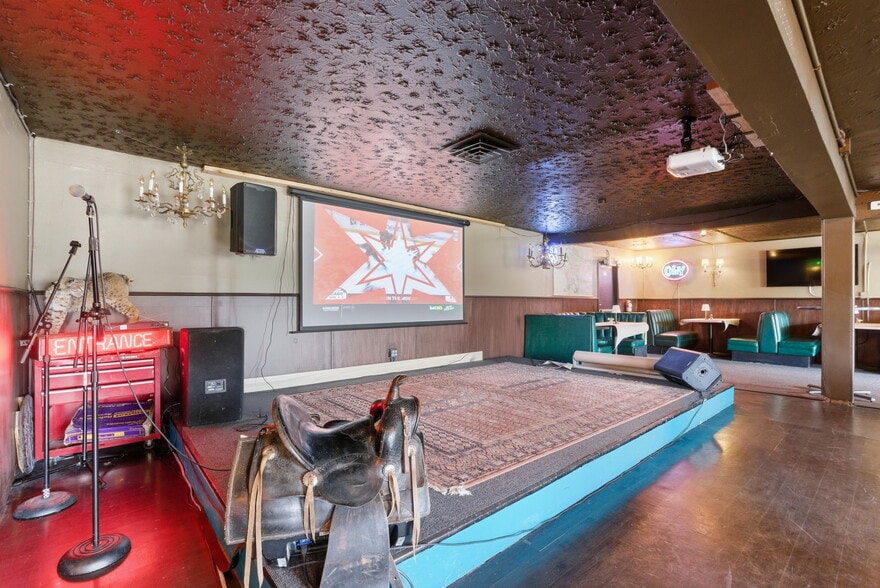 More Photos Of 2530 NE 82ND Ave, Portland Restaurant For Sale