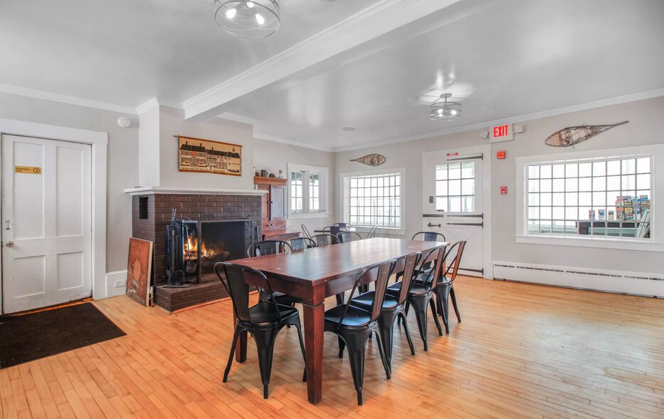 More Photos Of 2 W Main St, Littleton Hotel For Sale