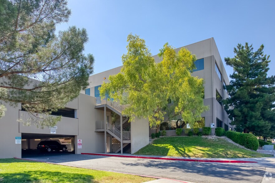 More Photos Of 500 N Rainbow Blvd, Las Vegas Office For Lease