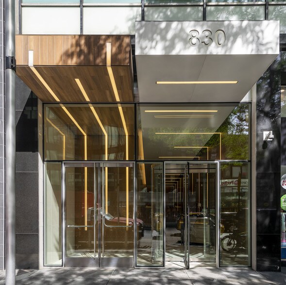 More Photos Of 830 Third Ave, New York Office For Lease
