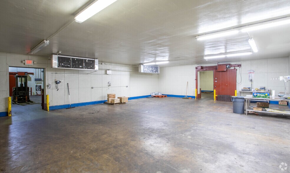 More Photos Of 950 N Keyser Ave, Scranton Refrigeration Cold Storage For Lease