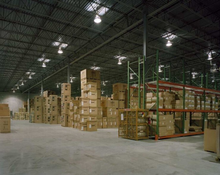 More Photos Of 8610 Air Park West Dr, Charlotte Warehouse For Lease