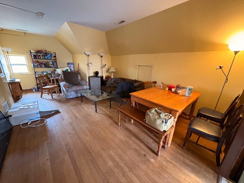 More Photos Of 401 N Salisbury St, West Lafayette Apartments For Sale