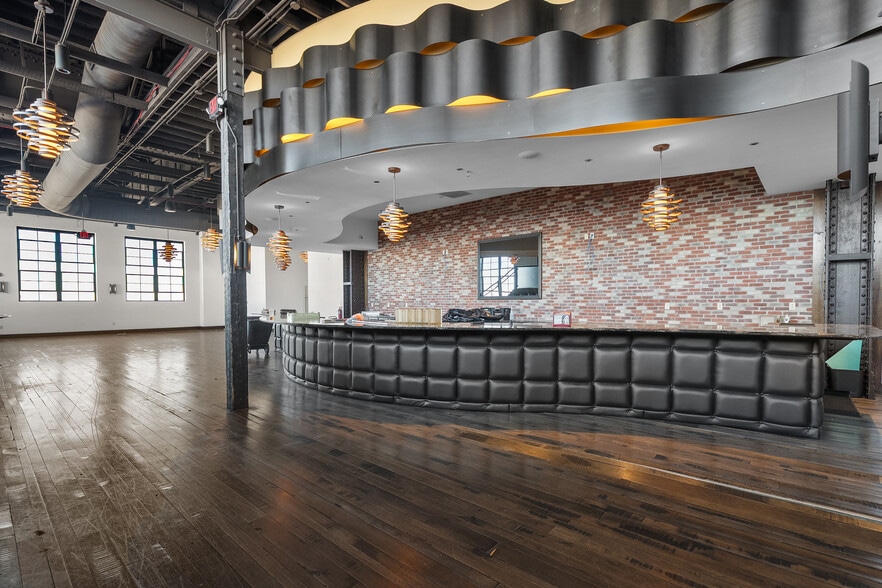 More Photos Of 1600 N Broadway, Saint Louis Manufacturing For Sale