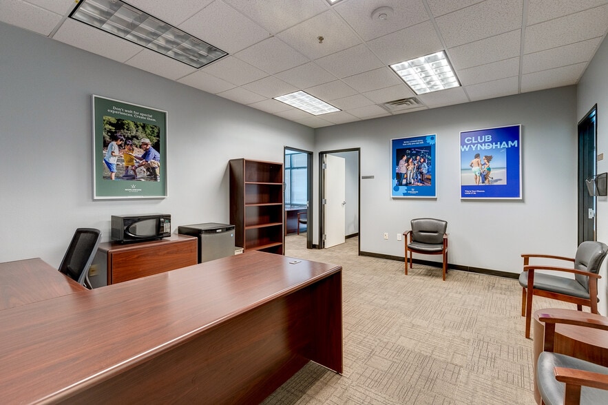 More Photos Of 10750 W Charleston Blvd, Las Vegas Office For Lease