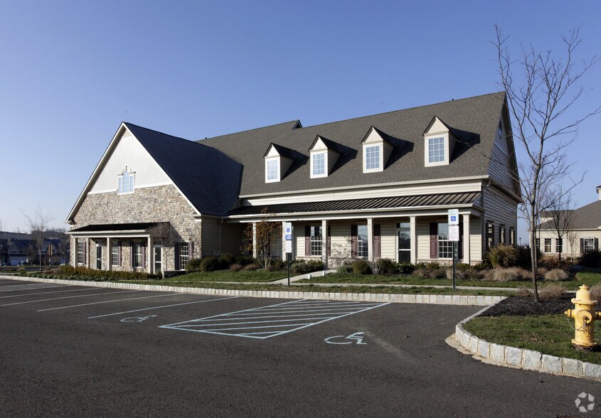 More Photos Of 2325 Heritage Center Dr, Furlong Unknown For Lease