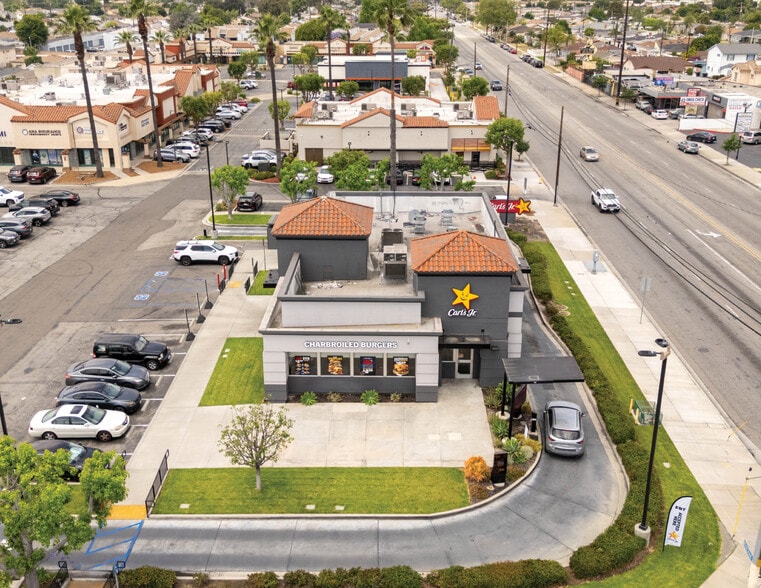 More Photos Of 10148 Rosecrans Ave, Bellflower Freestanding For Sale