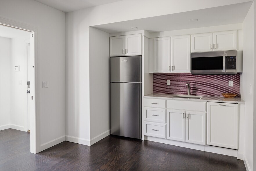 More Photos Of 9 Chambers Rd, West Park Lodge Meeting Hall For Sale