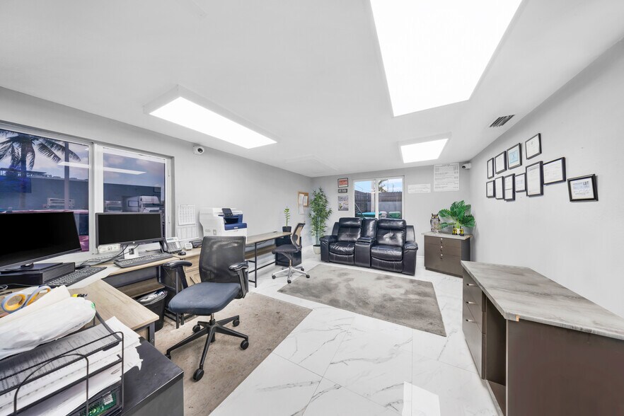 More Photos Of 2696 W 3rd Ave, Hialeah Truck Terminal For Sale